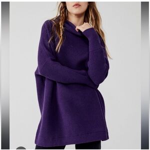 FREE PEOPLE Ottoman Slouchy Tunic in Gothic Grape